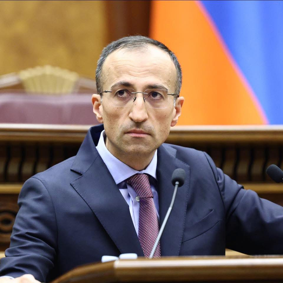 Արսեն Թորոսյանի պատգամավորական լիազորությունները դադարել են