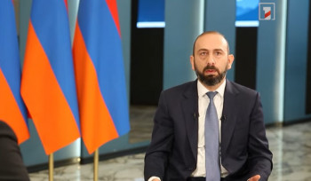Պետք է այս կողմից դրվի ՀՀ դրոշը, այն կողմից Ադրբեջանի դրոշը․ Միրզոյանը՝ ադրբեջանցիներին ստուգելու հարցի մասին