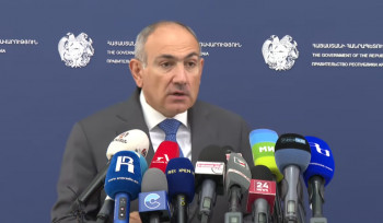 Փաշինյանը պատասխանում է լրագրողների հարցերին. ուղիղ