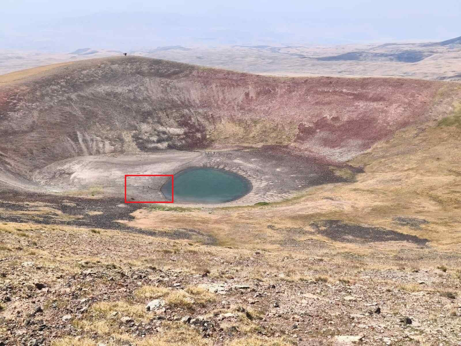 Աժդահակ լեռան Կարմիր Կատարից ապօրինի ջրառի վերաբերյալ վարույթ է հարուցվել