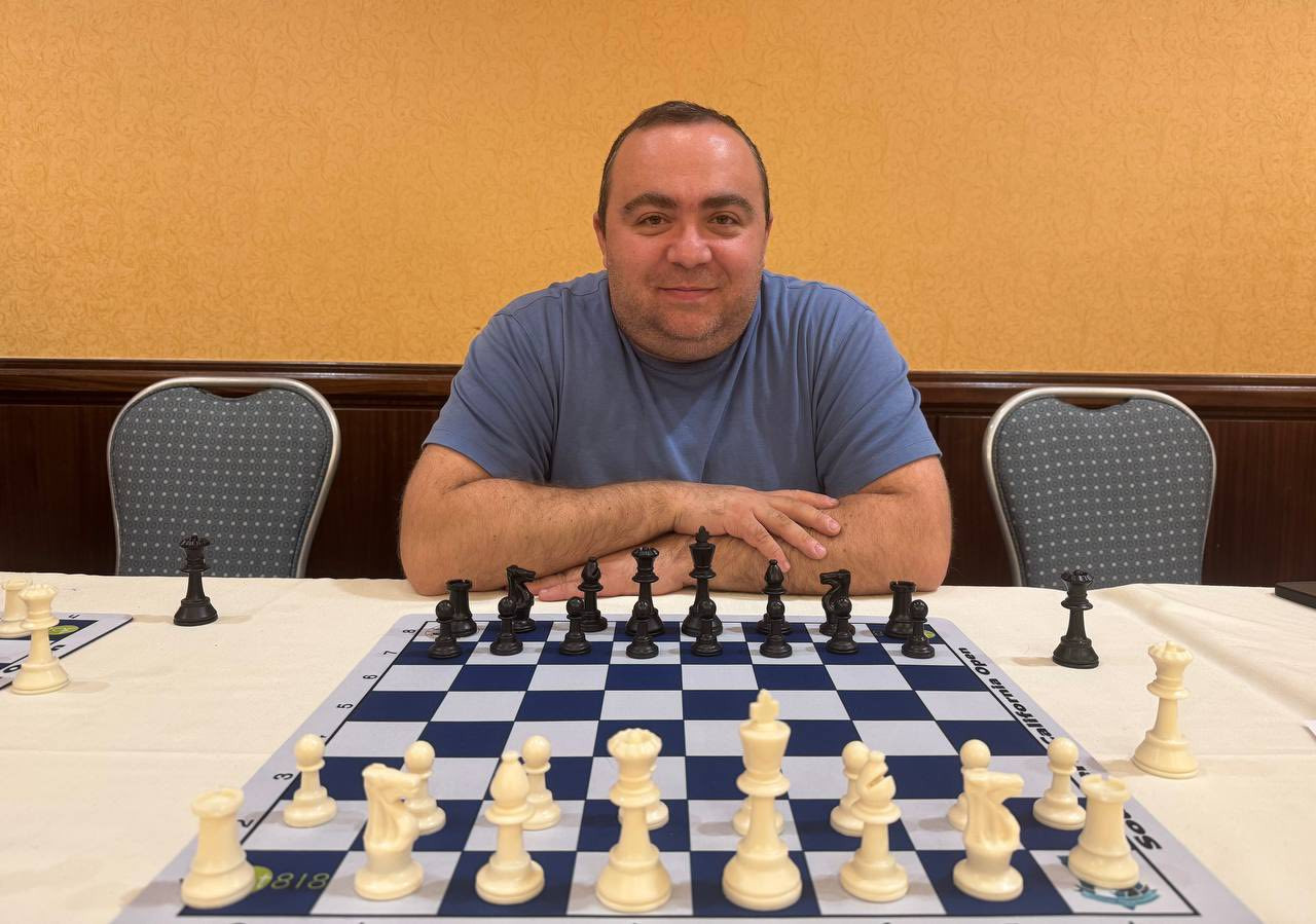 Գրոսմայստեր Տիգրան Պետրոսյանը  կայծակնային շախմատի մրցաշարում դարձել է մրցաշարի միանձնյա հաղթող