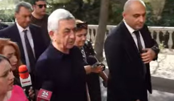 «Հնարավորություններ միշտ կան». Սերժ Սարգսյանը՝ Արցախի հարցը օրակարգ բերելու մասին