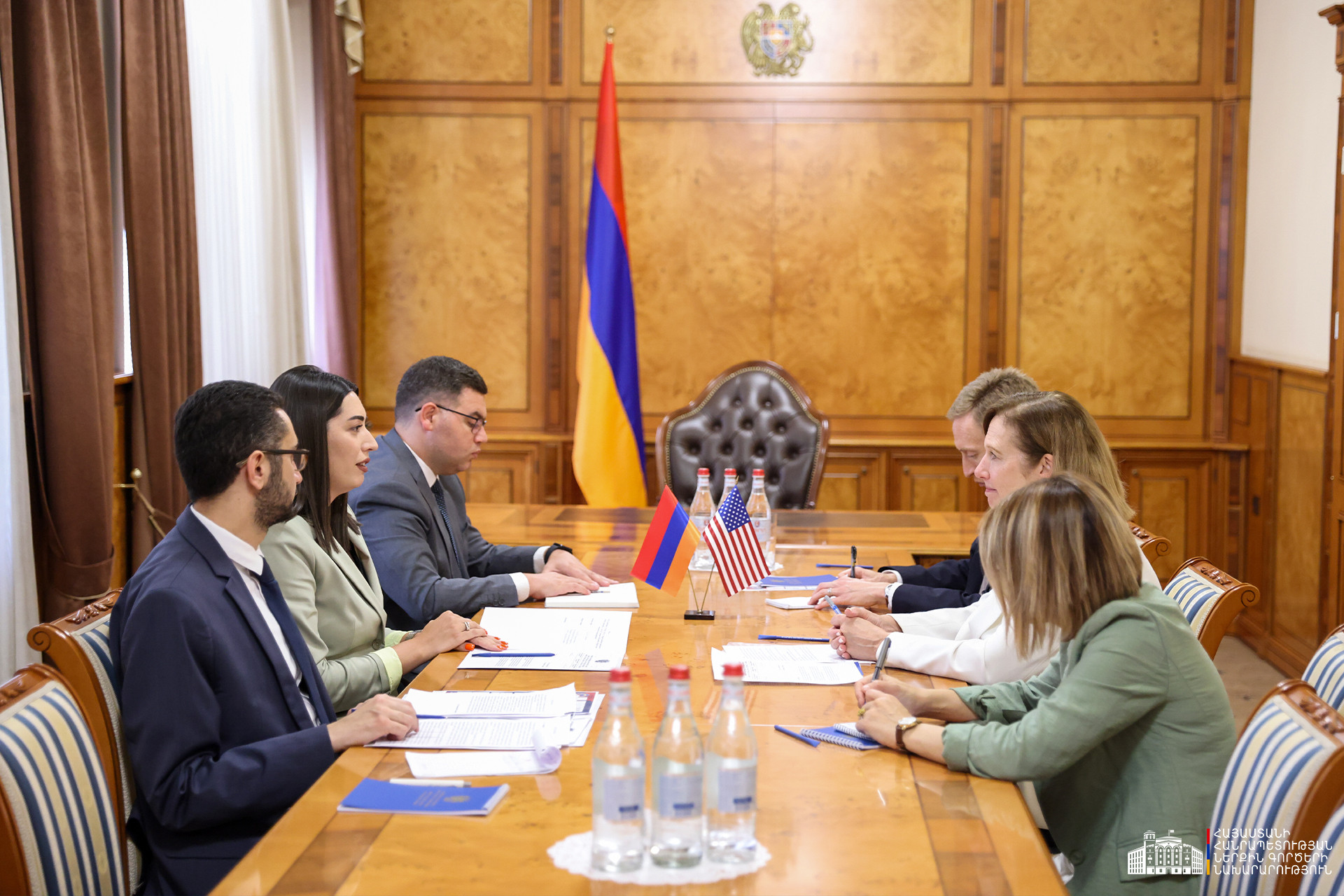 ՆԳ նախարարն ընդունել է ԱՄՆ արտակարգ և լիազոր դեսպանին