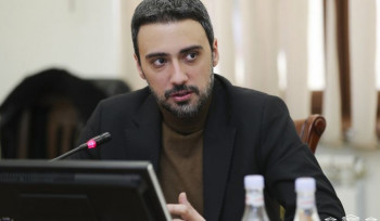 Սամվել Կարապետյանի գործով վերաքննիչ բողոքի քննությունը պարզ չէ ինչու, բայց իրականացվում է գրավոր ընթացակարգով, իսկ դատական ակտի հրապարակման օրն է՝ սեպտեմբերի 8-ը․ Վարդևանյան