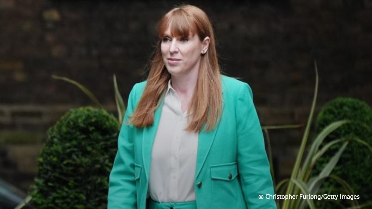 Մեծ Բրիտանիայի փոխվարչապետ Անգելա Ռեյները հրաժարական է տվել հարկերից խուսափելու սկանդալի պատճառով