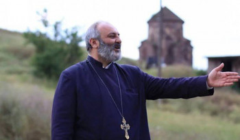 Չարիքը հանձնելու է Սյունիքը որպես միջանցք՝ բոլոր գեղեցիկ փաթեթավորումներով․ Բագրատ Սրբազան