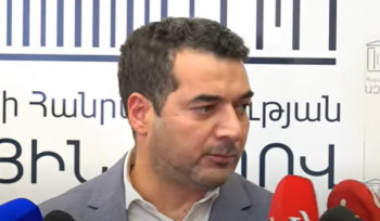 Գնայիք՝ Ադրբեջանի հետ բանակցեիք. ՔՊ-ական Հրաչյա Հակոբյանը՝ արցախցի լրագրողին