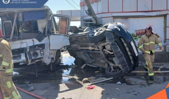 Արմավիրում  բախվել են «ПАЗ»-ն ու «Lexus»-ը. 10 մարդ հոսպիտալացվել է
