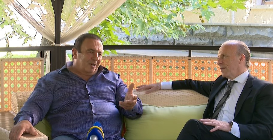 Պատրաստ եմ աջակցել Հայաստանում աշխարհի և Եվրոպայի առաջնություններ անցկացմանը․ Գագիկ Ծառուկյանը հանդիպել է Քիքբոքսինգի կազմակերպությունների ասոցիացիայի նախագահի հետ (տեսանյութ)