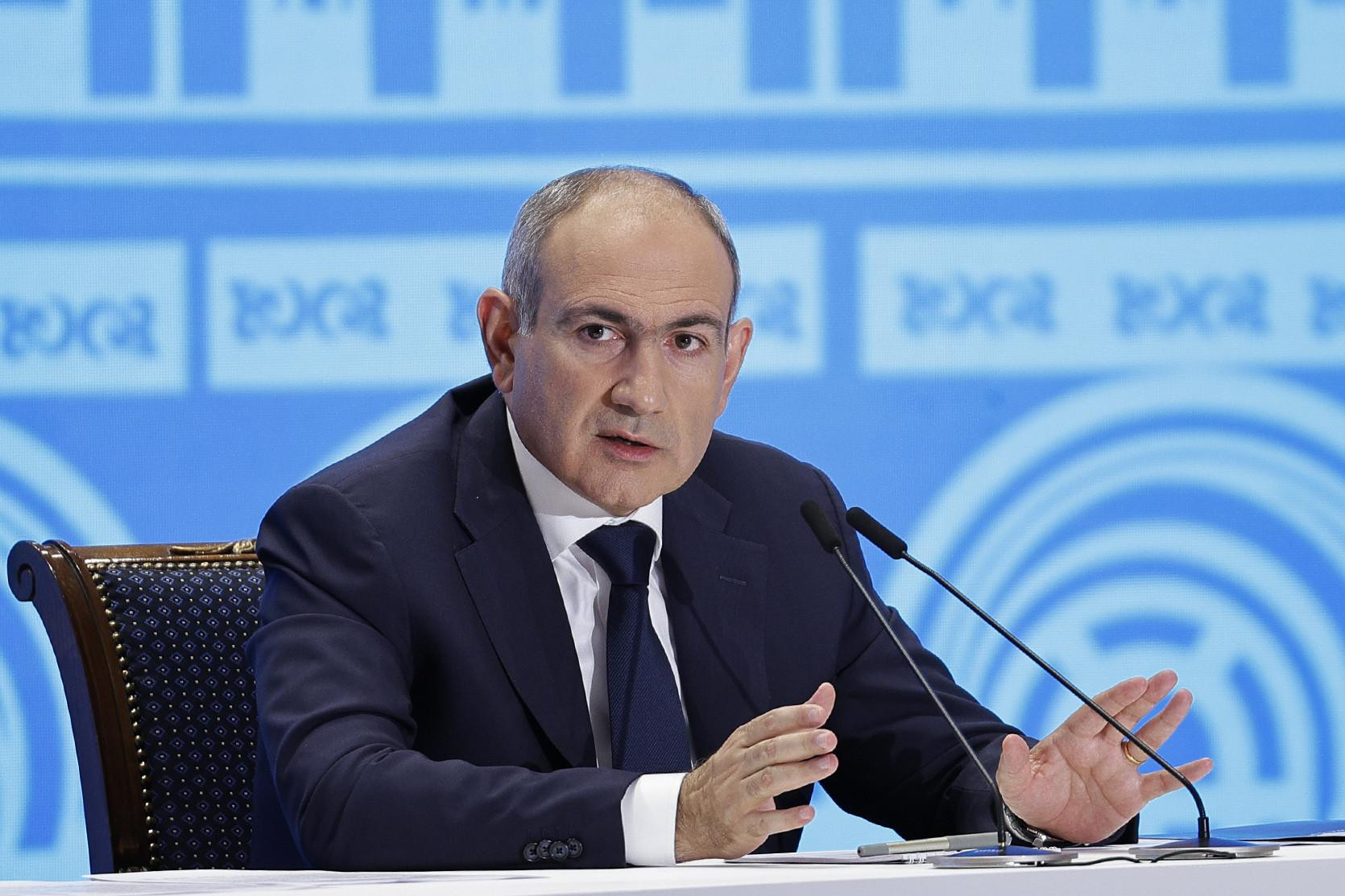 Նամակների ահռելի ծավալի բերումով դրանք բոլորը ժամանակին կարդալ չեմ կարողանա. Փաշինյանը ներողություն է խնդրել