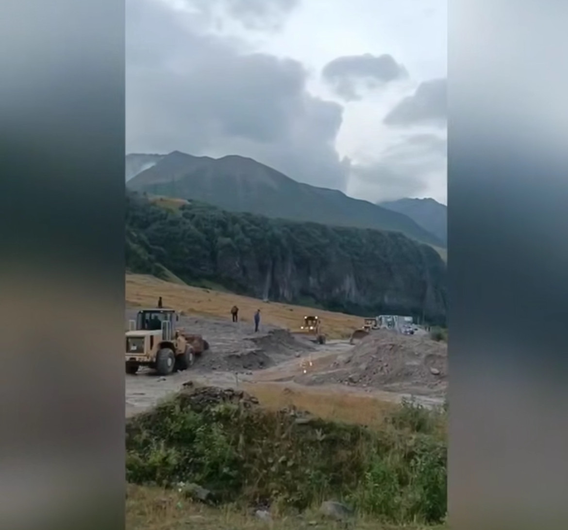 Մցխեթա-Ստեփանծմինդա-Լարս ավտոճանապարհը սողանքի պատճառով փակ է