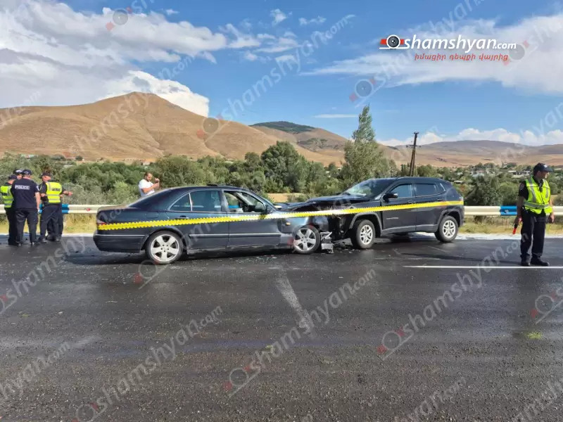 Գյումրի-Վանաձոր ավտոճանապարհին բախվել են «Mercedes»-ը ու «Jeep Compass»-ը․ կա վիրավոր․ shamshyan.com