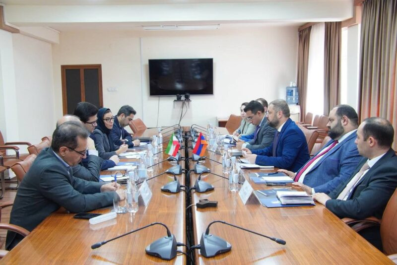 Գևորգ Պապոյանը ընդունել է ԻԻՀ նավթի նախարարի տեղակալին