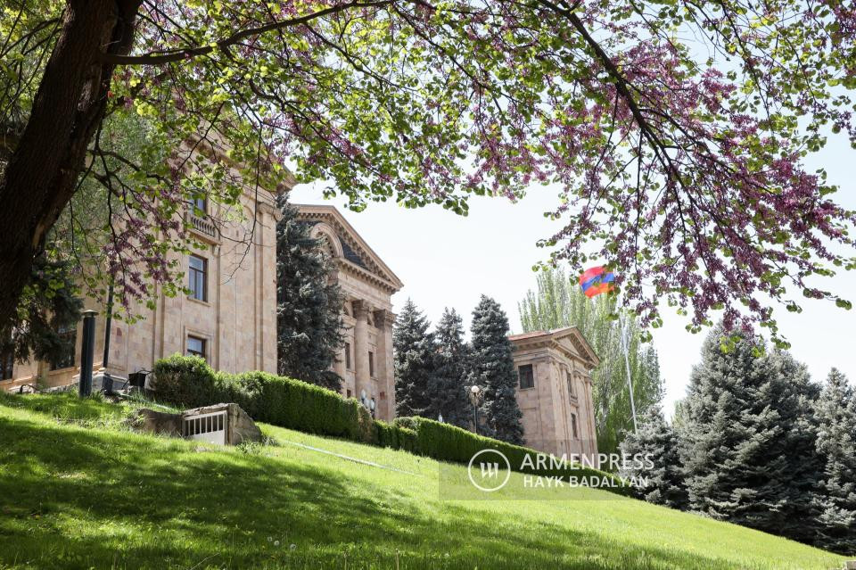 Բոլոր պետական մարմիններին իրենց անշարժ գույքերը կտրվեն վարձակալությամբ. ԱԺ-ն նախագիծն ընդունեց առաջին ընթերցմամբ