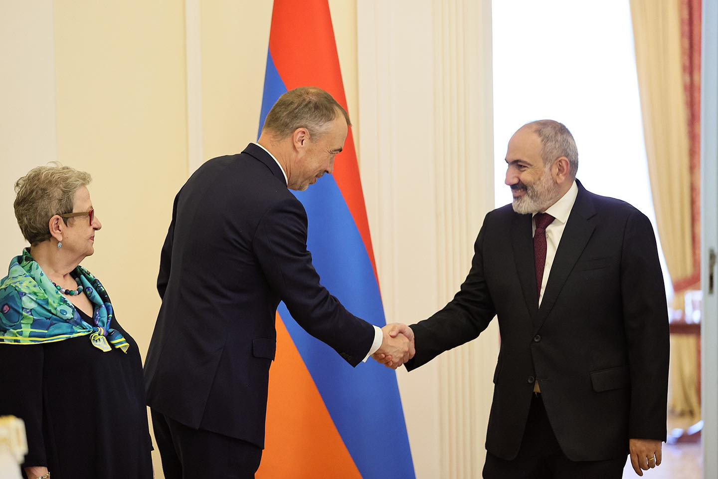 Փաշինյանն ու Կլաարը քննարկել են Բրյուսելում և Քիշնևում տեղի ունեցած եռակողմ ու հնգակողմ հանդիպումները