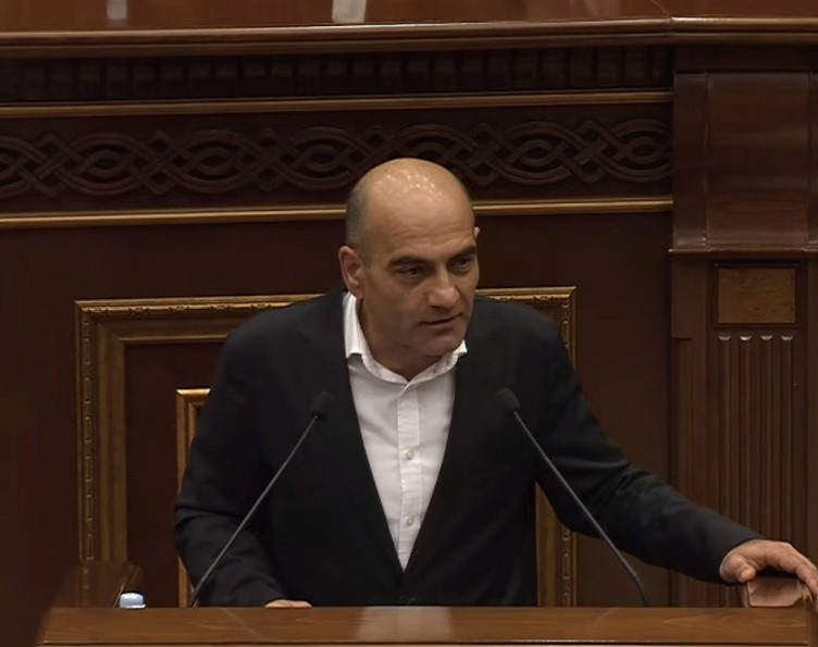 Հարկային տեսուչը մեկ տնտեսվարողի վրա 50 անգամ ավել ակտ է գրում, քան իրականում կա և կանչում առանձին բանակցում են քննիչների կաբինետներում․ Թադևոս Ավետիսյան