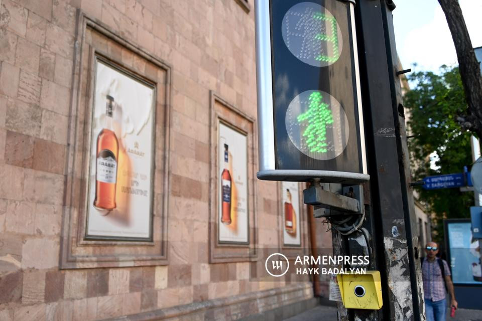 Երևանի մի շարք փողոցներում կգործարկվեն «Հետիոտնային կանչի» ռեժիմով աշխատող լուսացույցներ