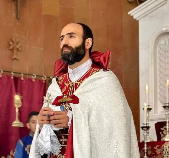 Տեր Արամ արթնացիր, դու չես խաչվողը, խաչվողները հիմա բանտում են. Տեր Հակոբոս