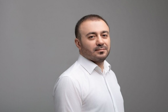 Ավել գումարն ի՞նչ եք արել, որ գնացել տրոլեյբուսի ու վերելակի գումարը Կառավարությունից եք խնդրում. Ավագանու անդամը՝ Ավինյանին