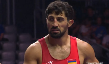 Ըմբշամարտի ԱԱ․  Հրաչյա Պողոսյանը մեկնարկեց հաղթանակով