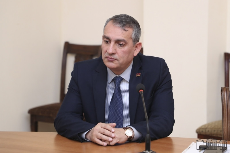 Եթե ԱԱԾ տնօրենը հնարավորություն ունենա, հաստատ կտեսակցի Բաքվում գտնվող հայ գերիներին. Արմեն Խաչատրյան