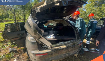 Իջևան-Նոյեմբերյան ճանապարհին «Infiniti»-ն դուրս է եկել ճանապարհի երթևեկելի հատվածից և բախվել ծառին․ կան տուժածներ
