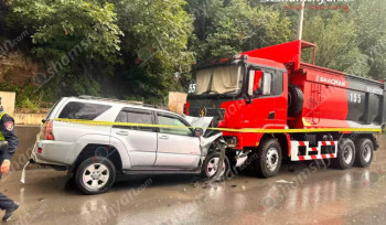 Կապանում 18-ամյա ժամկետային զինծառայողը «Toyota»-ով բախվել է կայանված բեռնատարին. կա 2 տուժած