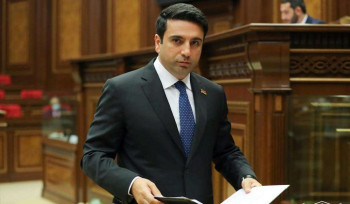 Ասում են՝ երգչուհի Ջուսն ինձ դիմել է, ես իրեն չեմ օգնել. ես օգնում եմ բոլորին, բայց ոչ մեկին օրենքից դուրս չեմ օգնում և չեմ օգնի. Ալեն Սիմոնյան