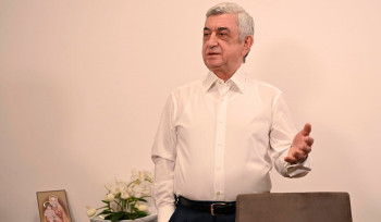 Երբեք մի′ վիճեք հիմարների հետ․ Սերժ Սարգսյանի գրասենյակ