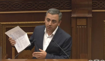 Իշխան Սաղաթելյանը «Հայաստան» խմբակցության պատգամավորների ստորագրությունները փոխանցեց «Պատիվ ունեմ» խմբակցությանը, որպեսզի կցեն իրենց նախագծին