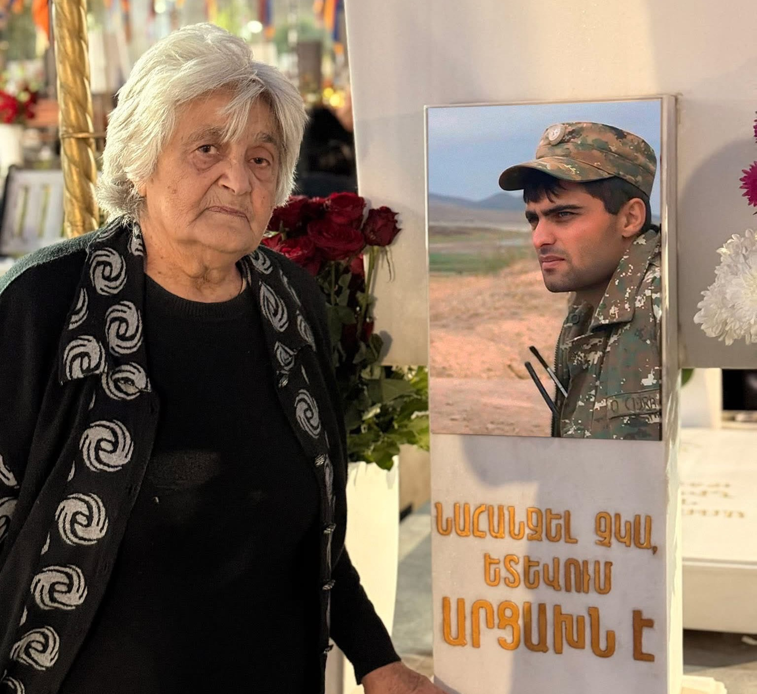 Մեր զավակների կյանքի գնnվ պահած հnղը թղթապանակի պես հանձնում-ընդունում արեցին, իսկ մենք մնացինք սառը շիրիմաքարեր համբուրելու ու անպատասխան հարցերի հետ. Դավիթ Առուշանյանի մայր