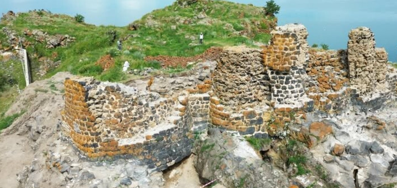Բերդկունքի բերդ-ամրոցը պեղումների վերջնական ավարտից հետո կվերականգնվի և կվերածվի արգելոց-թանգարանի