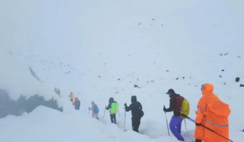 Էվերեստ լեռան վրա արգելափակված 350 զբոսաշրջիկ կարողացել է բարեհաջող իջնել