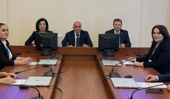 Արեգնազ Մանուկյանի մանդատը փոխանցվել է Պետրոս Մեղրյանին