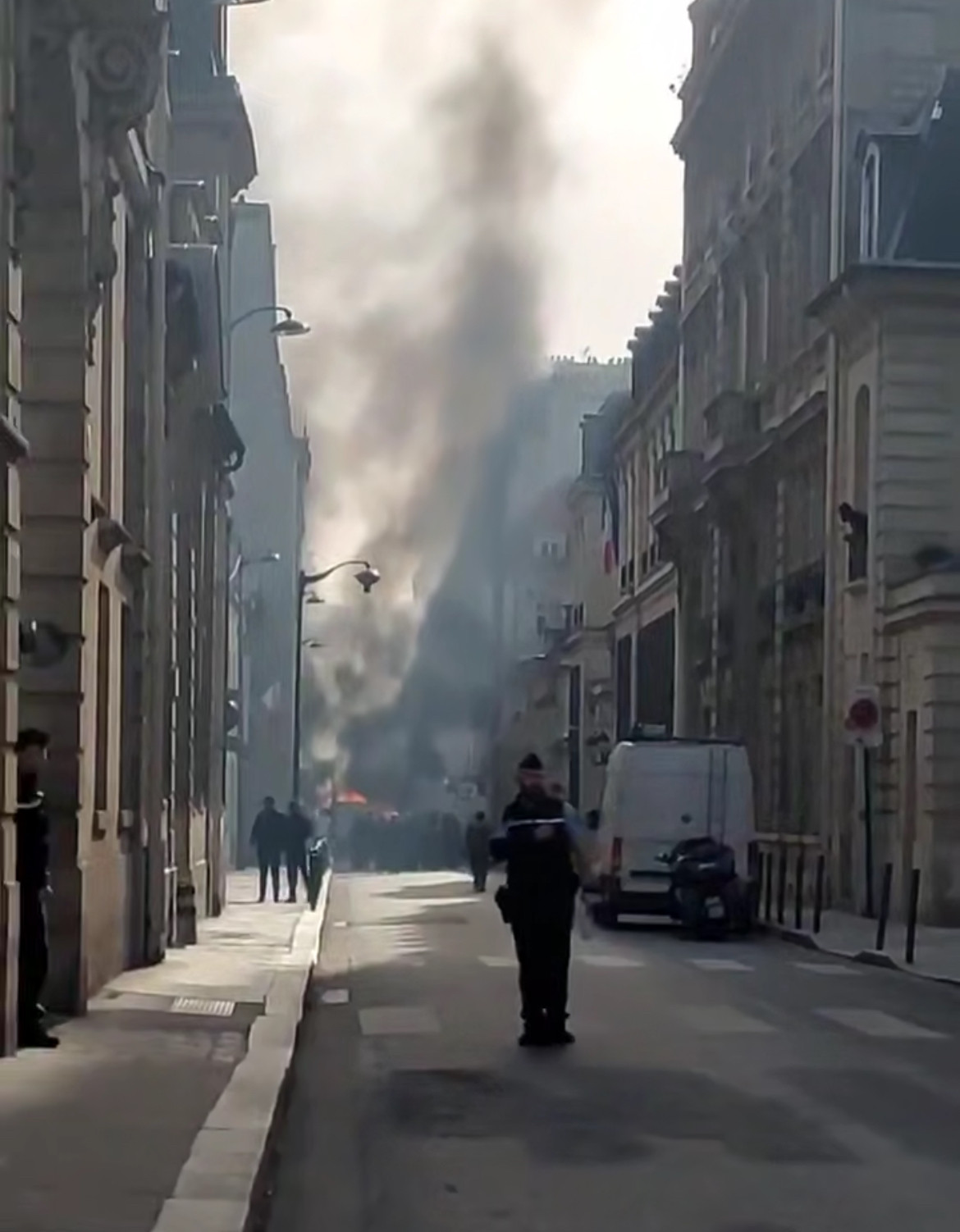 Ֆրանսիայի վարչապետի գրասենյակի մոտ պայթյուն է տեղի ունեցել