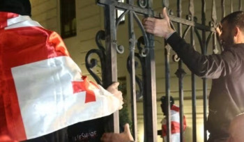 Վրաստանի դատարանը կալանավորել է նախագահական նստավայրի վրա գրոհի կազմակերպիչներին