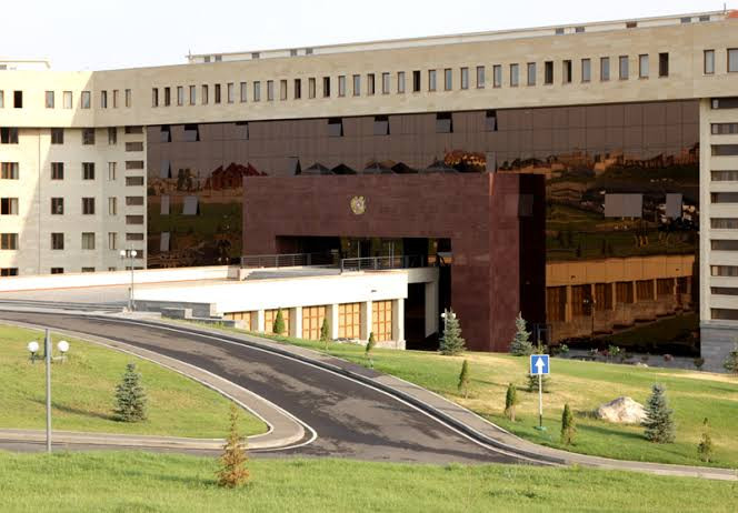 Մեկ զինծառայող աննշան քերծվածքներ ունի. ՊՆ