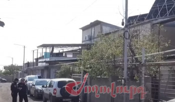 Քննչական կոմիտեն մտել է Մերձավանի մի շարք տներ․ խուզարկություններ են իրականացվում (տեսանյութ)