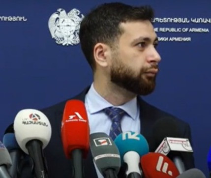 Ինքս չեմ սիրում խոսել այն աշխատանքի մասին, որն իրականացրել եմ, ենթադրում եմ՝ մի օր դրա մասին ավելի հայտնի կդառնա․ ԱԳ  փոխնախարարը՝ պետական պարգևի արժանանալու մասին