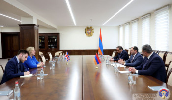 Սուրեն Պապիկյանն ընդունել է Միացյալ Թագավորության դեսպանին