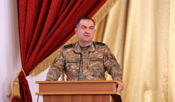 ԳՇ պետն այցելել է N բանակային զորամիավորում, հանդիպել սպայական կազմերի հետ