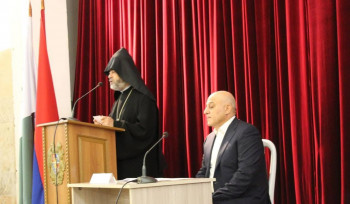 Օնիկ Ախվերդյանը երդմամբ ստանձնեց Փարաքար համայնքի ղեկավարի պաշտոնը