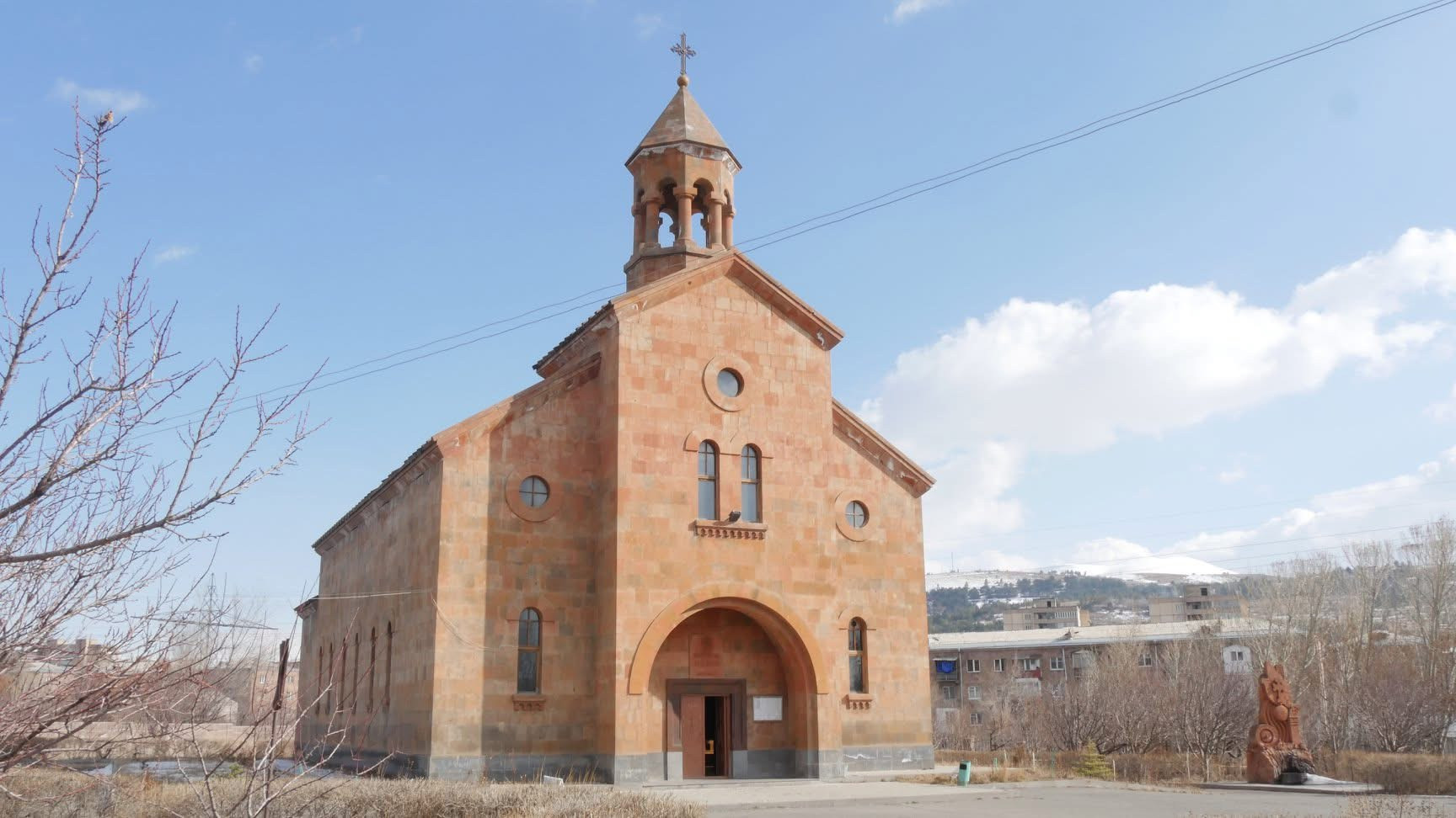 Չարենցավանի եկեղեցում uպանել են մաhացածի կնքահորը