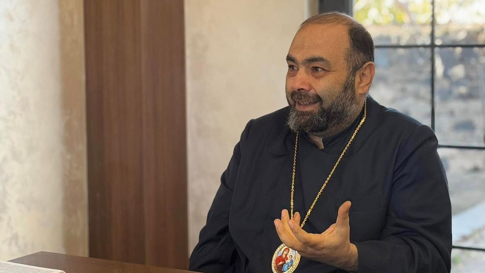 Արագածոտնի թեմի առաջնորդը գտնվում է Կենտրոնի քննչական բաժնում