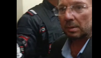 Գյումրիում են ԱԺ պատգամավորներ, փոխոստիկանապետերը․ իրավիճակը շարունակում է լարված մնալ (տեսանյութ)