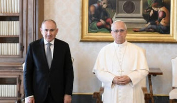 Փաշինյանն առանձնազրույց է ունեցել Հռոմի պապի հետ (տեսանյութ)