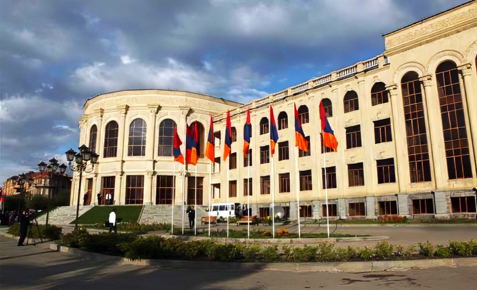 Գյումրու քաղաքապետարանը վաղվանից գործադուլ է հայտարարում. փոխքաղաքապետ