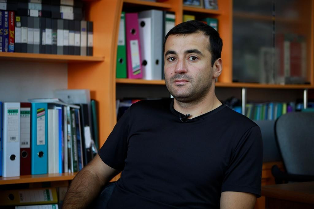 Երեկվա միջադեպի առթիվ ձերբակալել են տարեց պապիկի, ոչ թե Տիգրան Ավինյանի մտերիմիներին, 6 օր առաջ ևս 3 մարդու ձերբակալել էին ու ազատ արձակել․ Արթուր Չախոյան