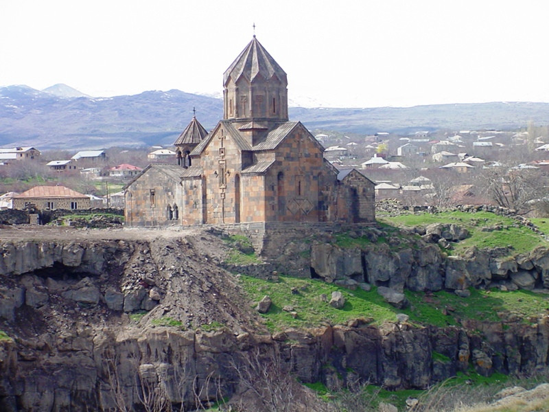 Ընդամենը հասարակական կարգի պահպանություն է․ ՆԳՆ-ն՝ Հովհաննավանքի տարածքի ոստիկանների մասին