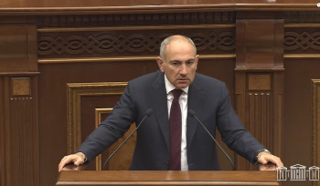 Հոգևորականը «Բենթլի՞» ունենա, 3 կնի՞կ ունենա, 4 հատ սիրուհի՞ ունենա, ամեն երկրում մի երեխա՞ ունենա. Փաշինյան